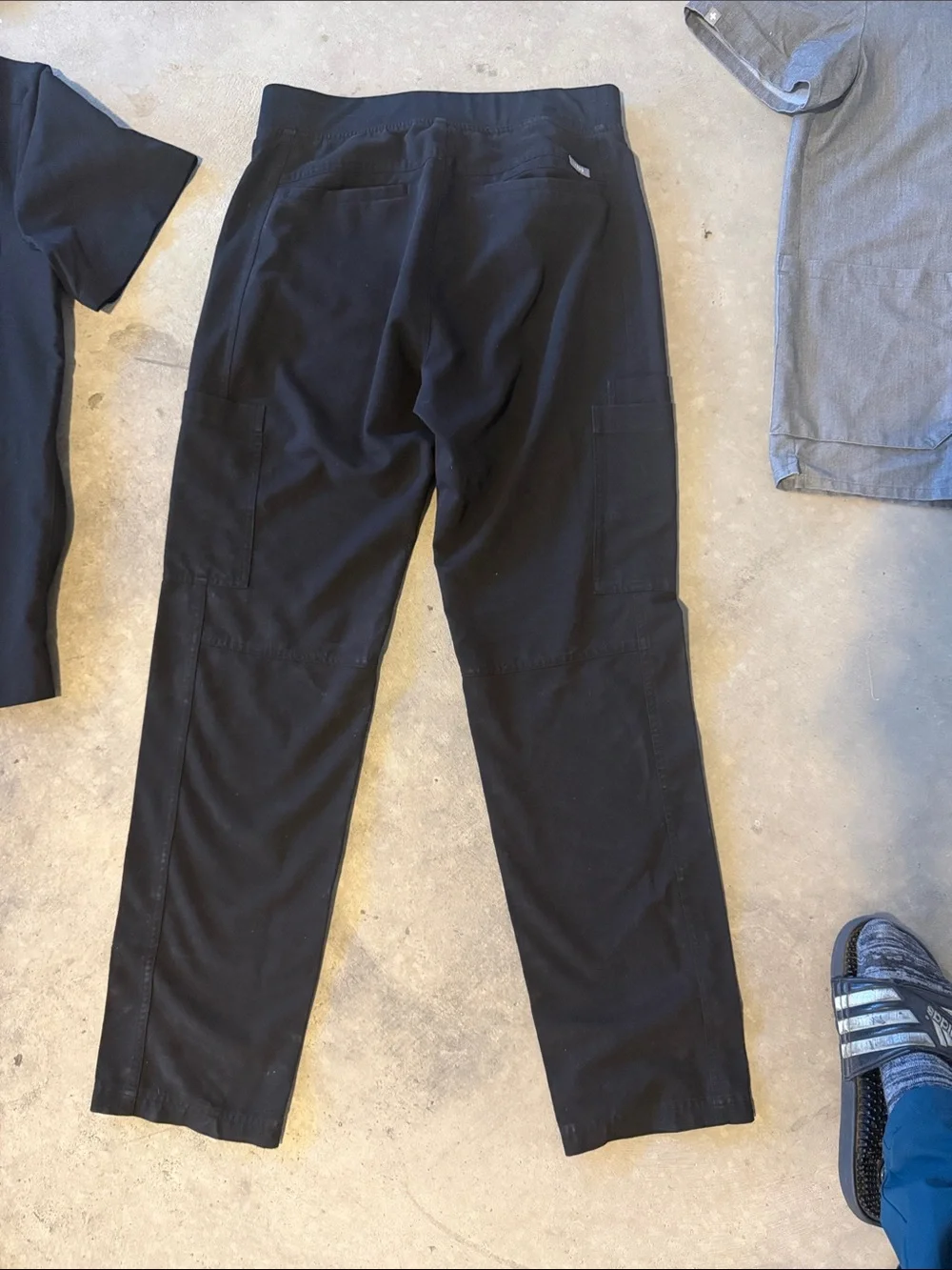 Figs Men's Black Cargo Scrub Pants with Drawstring